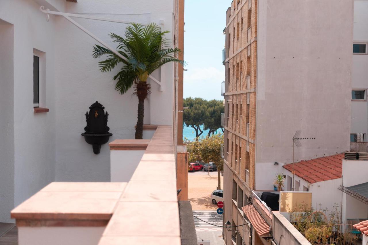 Apartamento NUEVO luminoso y con terrazas junto a la playa Sant Feliu de Guíxols Exterior foto